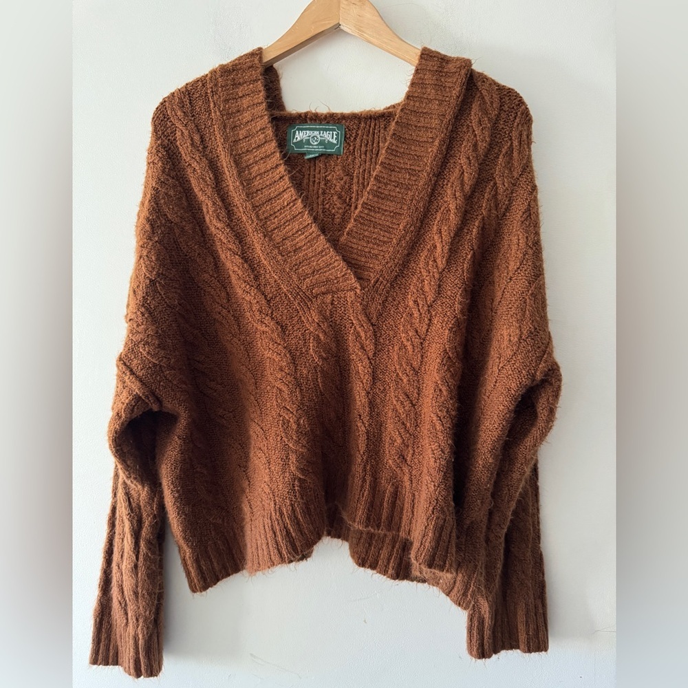 American Eagle Brown Fuzzy Cable Knit Hooded V Neck Sweater Green‎ Label
